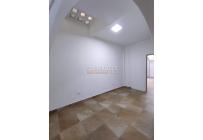 Locales y Bodegas, Alquiler, Granada - $5.000.000