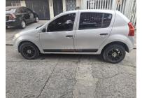Renault Sandero 2011