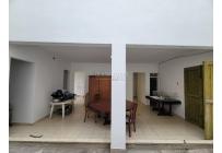 Locales y Bodegas, Alquiler, Granada - $3.000.000