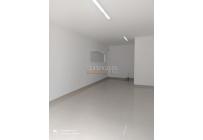 Locales y Bodegas, Alquiler, Versalles - $2.500.000