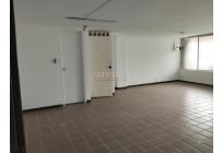 Locales y Bodegas, Alquiler, Sucre - $2.200.000