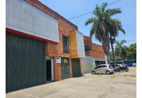 Locales y Bodegas, Alquiler, Flora Industrial - $9.500.000