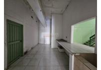 Locales y Bodegas, Alquiler, Flora Industrial - $9.500.000