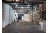 Locales y Bodegas, Alquiler, El Troncal - $3.500.000