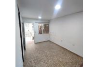 Apartamentos, Alquiler, Calimío - $700.000