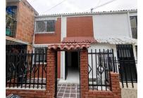 Casas, Alquiler, Villa del Prado - $950.000