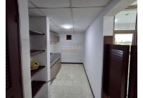 Oficinas y Consultorios, Alquiler, Panamericano - $5.000.000