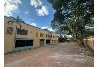 Oficinas y Consultorios, Alquiler, Cuarto de Legua - $15.000.000