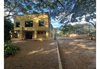 Oficinas y Consultorios, Alquiler, Cuarto de Legua - $15.000.000