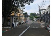 Apartamentos, Alquiler, La Esmeralda - $850.000