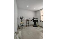 Locales y Bodegas, Venta, Bretaña - $550.000.000