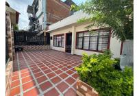 Casas, Venta, Salomia - $450.000.000