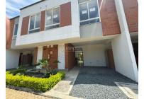 Casas, Alquiler, Ciudad Pacifica - $2.400.000