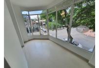 Locales y Bodegas, Venta, Granada - $790.000.000