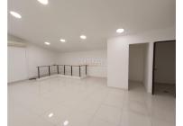 Locales y Bodegas, Alquiler, Centro Ccial. Unicentro - $13.000.000