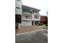 Casas, Alquiler, Ciudad Jardín - $15.000.000