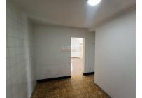 Locales y Bodegas, Alquiler, San Cayetano - $1.650.000