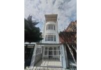 Casas, Alquiler, Calicanto - $2.200.000