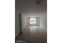 Casas, Alquiler, Calicanto - $2.200.000