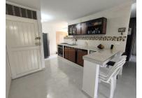 Apartamentos, Venta, Primero de Mayo - $220.000.000