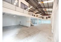 Locales y Bodegas, Alquiler, Los Cámbulos - $14.500.000