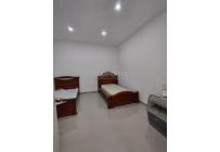 Locales y Bodegas, Alquiler, Bretaña - $4.500.000