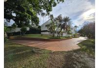 Locales y Bodegas, Venta, Ciudad Jardín - $2.500.000.000