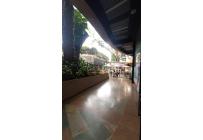 Locales y Bodegas, Alquiler, Centro Ccial. Unicentro - $6.500.000