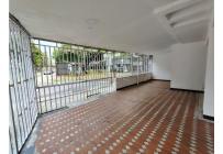 Locales y Bodegas, Alquiler, Camino Real - $2.000.000