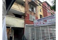 Apartamentos, Alquiler, Alcázares - $800.000