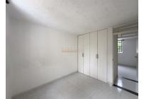 Apartamentos, Alquiler, Alcázares - $800.000