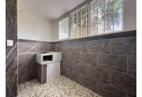 Apartamentos, Alquiler, Alcázares - $800.000