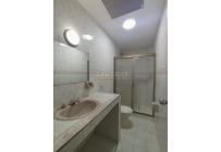 Casas, Alquiler, Champagñat - $2.300.000