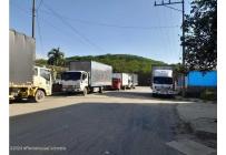 Locales y Bodegas, Venta, Yumbo - $1.000.000.000