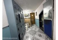 Locales y Bodegas, Venta, Bogotá - $3.000.000.000