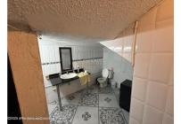 Locales y Bodegas, Venta, Bogotá - $3.000.000.000