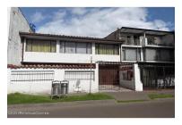 Casas, Venta, Bogotá - $890.000.000