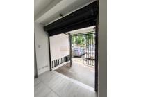 Locales y Bodegas, Alquiler, Villa del Prado - $1.200.000