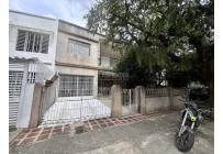 Casas, Venta, Miraflores - $590.000.000