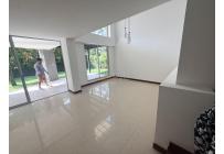 Casas, Alquiler, Ciudad Jardín - $9.000.000