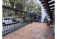 Apartaestudios, Alquiler, Champagñat - $700.000