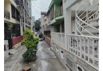 Casas, Alquiler, Santa Bárbara - $900.000