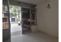 Locales y Bodegas, Alquiler, San Vicente - $900.000