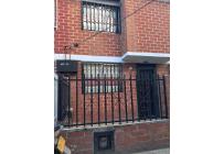 Casas, Alquiler, Compartir - $700.000