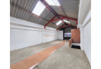 Locales y Bodegas, Alquiler, Cristóbal Colón - $8.000.000