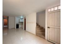 Casas, Alquiler, Calicanto - $1.700.000