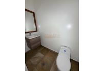 Locales y Bodegas, Alquiler, Granada - $4.800.000