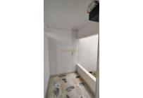 Apartamentos, Alquiler, Primero de Mayo - $2.000.000