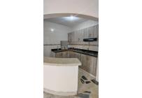 Apartamentos, Alquiler, Primero de Mayo - $2.000.000