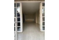 Apartamentos, Alquiler, Floralia - $900.000